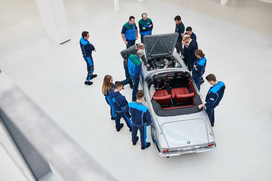 Детали создания BMW 3200 CS Convertible 1967 года  (фото 16 из 18)